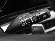 Kia Sportage 1.6 T-GDi Hybrid Dark Edition | Stuur-/stoelverwarming v+a | Camera | Elek. stoelverstelling | 18' LM | Cruise adapt. | Navi | Clima | Half leer/suède |