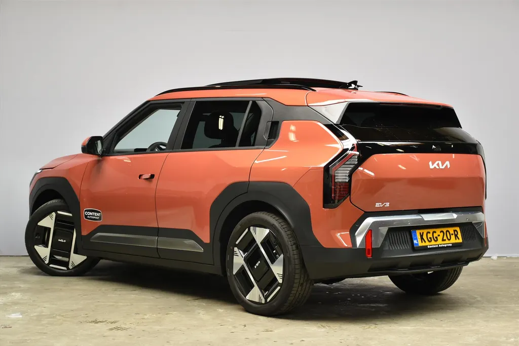 Kia EV3 81,4 kWh 204pk Plus Advanced TREKHAAK