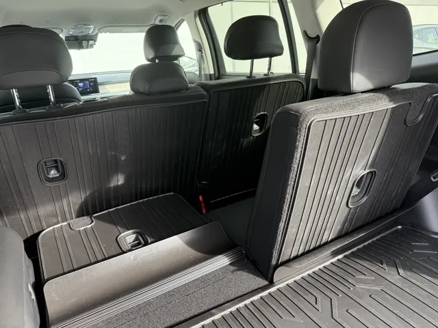 Hyundai IONIQ 9 Connect 7p. 110.3 kWh