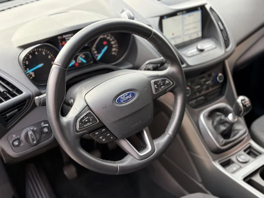 Ford Kuga 1.5 EcoBoost Trend Ultimate TREKHAAK.