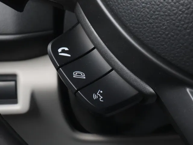 Suzuki Swift 1.2 Style Hybrid Automaat Keyless | Adaptive Cruise | AllSeasons