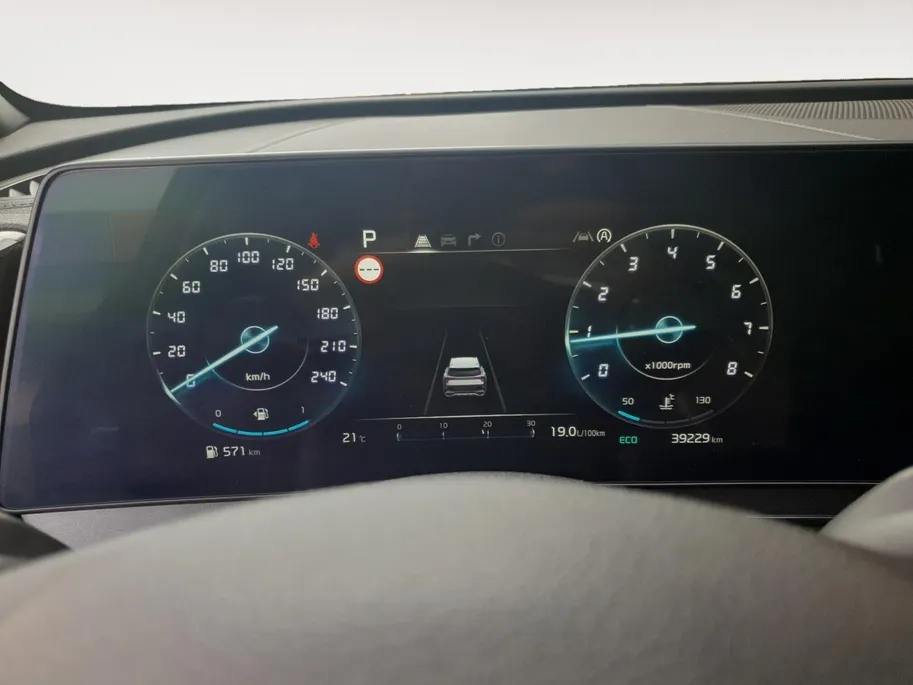 Kia Sportage 1.6T MHEV GT-Line | Stoel en stuurverwarming | Panorama schuifdak | Camera | Elektrisch bedienbare voorstoelen | Apple Carplay / Android Auto | Elektrische achterklep |