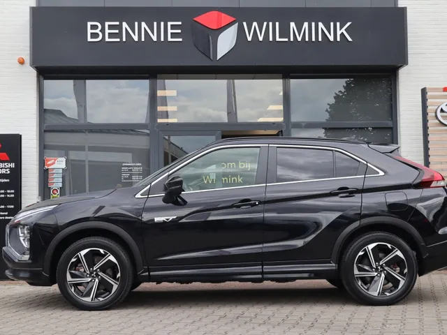 Mitsubishi Eclipse Cross 2.4 PHEV Executive | Trekhaak | Adaptive Cruise | 360 camera