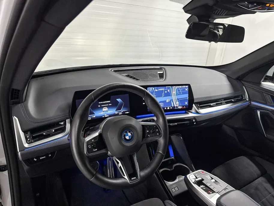 BMW iX1 xDrive30 Launch Edition
