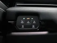 Volkswagen ID.7 Pro Limited Edition 77 kWh accu 286 PK · Draadloze telefoonlader · 360 camera · verwarmde voorstoelen · Voorraad OUTLET · Prijs is inclusief inruilpremie ·