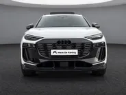 Audi Q6 e-tron S edition performance 100 kWh 306pk · Panoramadak · 360 Camera · Wegklapbare Trekhaak · Elek. Voorstoel · 21'' Inch · Garantie t/m 11-05-2031 of 100.000km