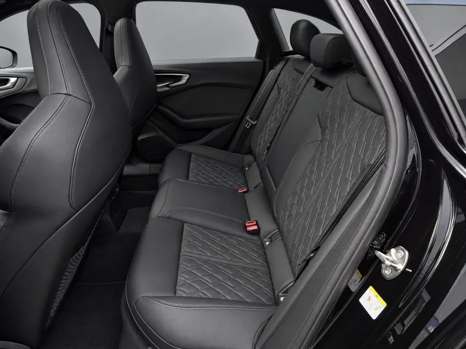 Audi S5 Avant 3.0 TFSI 367pk quattro 50 year edition · 360 Camera · Panoramadak · Premium Sportstoelen · B&O Audio · Alarmklasse 4 · Stoelventilatie · Stoelmassage · 20'' Inch ·