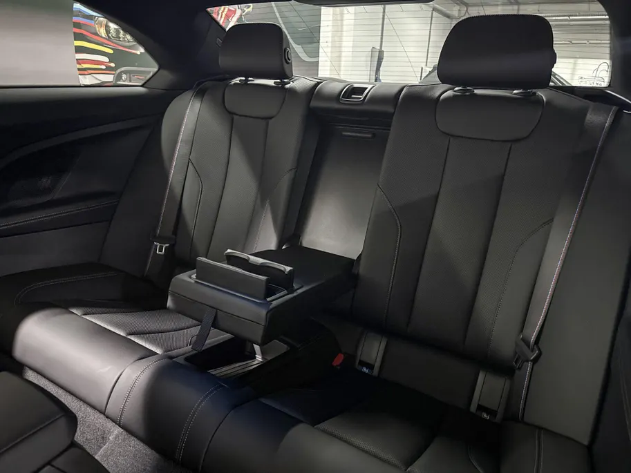 BMW 2 Serie Coupé 220i High Executive