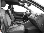 Volkswagen Polo 1.0 TSI 110pk DSG R-Line · Camera · Matrix LED · Stoelverwarming · Apple/Android Car Play · Sportstoelen · 16'Velgen · Stoelverwarming ·