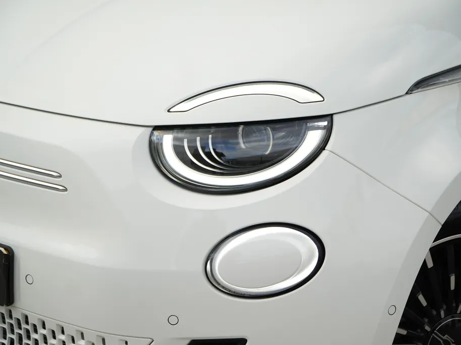 Fiat 500e La Prima by Bocelli 42 kWh | JBL | Winter | Pano | 17′ VERKOCHT