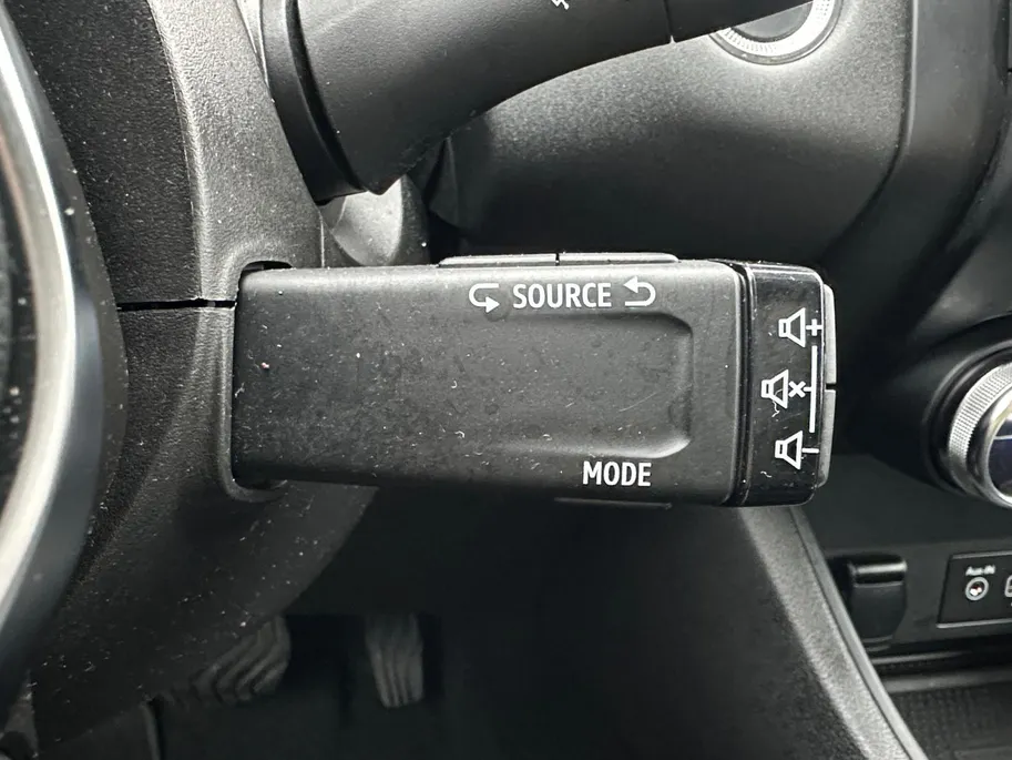 Renault Captur 1.6 E-Tech Plug-in Hybrid 160 Intens | Automaat | Navigatie | Parkeersensoren | Camera | Apple Carplay & Android Auto | Climate Control | 12 Maanden BOVAG Garantie
