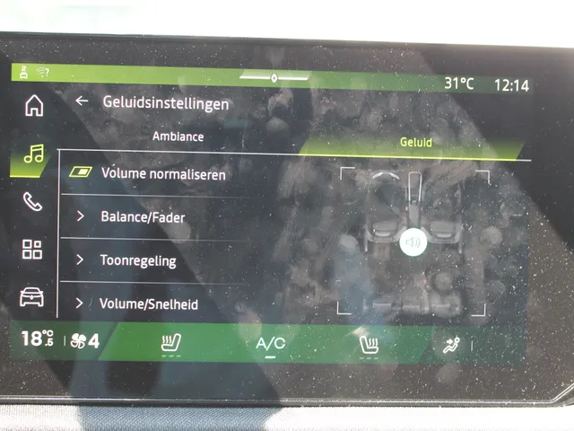 Renault Clio 1.8 Hybrid 160 techno *DEMONSTRATIEWAGEN*
