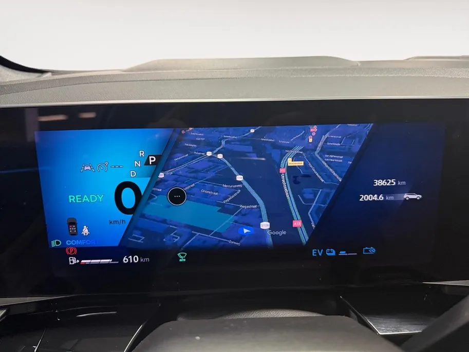 Renault Espace E-Tech full hybrid 200 iconic 7p. AUTOMAAT AIRCO CRUISE CONTROL 360CAMERA NAVIGATIE PANORAMADAK ELECTRISCHE KOFFERKLEP ADAPTIEVE ALLE OPTIES DIE JE KUNT VERZINNEN