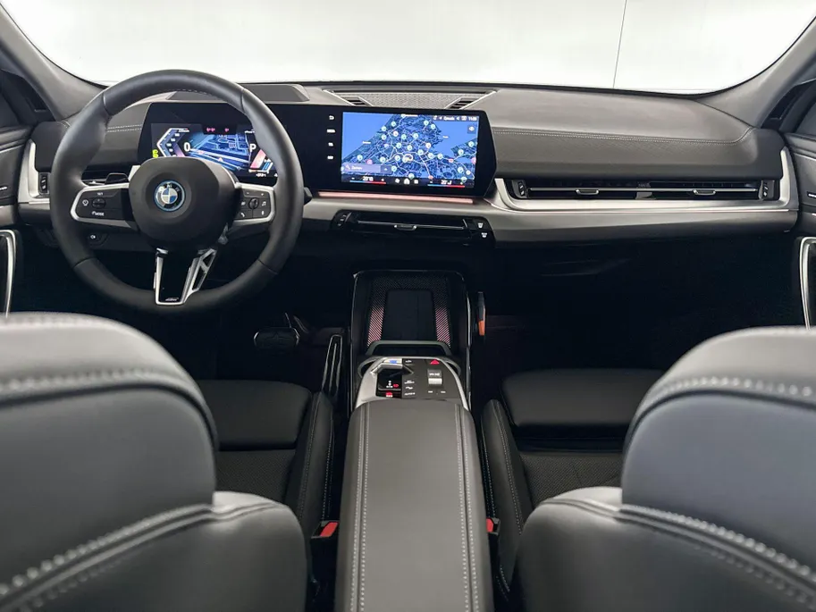 BMW iX2 eDrive20 67 kWh M Sport Edition