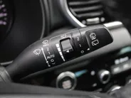 Kia Sportage 1.6 T-GDI Black Edition | Stuur-/stoelverwarming v+a | Schuifdak | Leer | Camera | Elek. achterklep | Cruise | PDC | Navi | 17' LM | Zeer nette auto! |