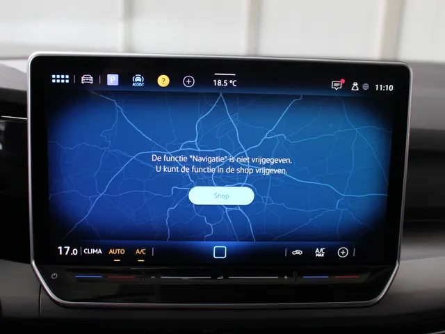 Volkswagen Golf 1.5 TSI Life Edition Apple Carplay | Climate Control | Parkeercamera | 4-seizoenenbanden