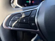 Renault Clio 1.6 E-Tech Full Hybrid 145 techno Apple Carplay/Android Auto , navi , camera , tel , lm velgen , parkeersensoren .