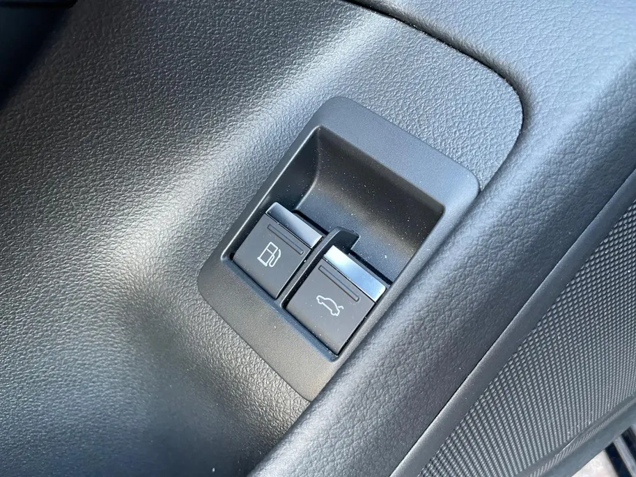 Audi A6 Limousine 50 TFSI e quattro Business edition *Automaat*Navi+360Camera*Schuif/kanteldak*Climate Control*Stoelverwarming/ventilatie*Elekt. Achterklep*Memory stoelen*Nette auto!