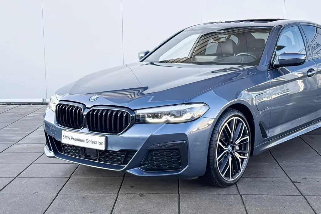 BMW 5 Serie Sedan 545e xDrive High Executive