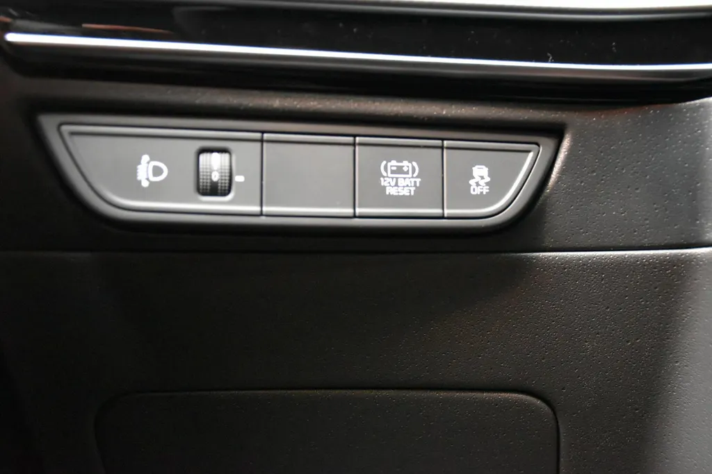 Kia Niro 1.6 GDi Hybrid 138pk DCT6 DynamicLine Uit voorraad leverbaar!