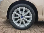 Ford B-MAX 1.0 EcoBoost Titanium | 1e Eigenaar! | Navigatie | Cruise Control | Achteruitrijcamera | Bluetooth | Climate Control | Verwambare voorruit | 12 maanden garantie!