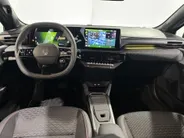 Renault Clio 160PK Full Hybrid Techno Automaat | Lichtmetalen Velgen Hoogglans Zwart | Adaptive Cruise Control | Google Built-in | Camera | Apple CarPlay/Android Auto | Full LED | Armsteun | Licht & Regen Sensor |