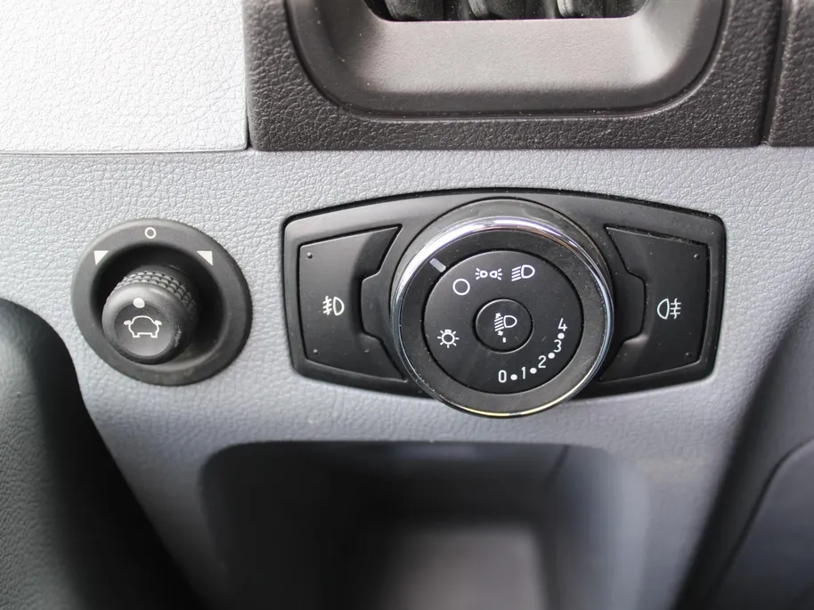 Ford Transit 290 2.0 TDCI L2H2 Trend | Recent Distributieriem vv | Trekhaak | Camera | Cruise | Navi | Airco | Imperiaal |