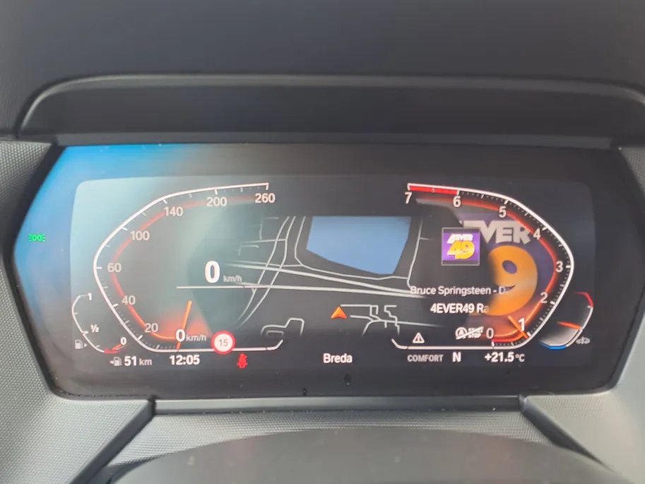 BMW 1 Serie 118i Business Edition M-exterieur pakket | Digitaal cockpit | Navigatie | Cruise | Climate | M-bekleding | M-stuur | Apple Carplay/Android Auto