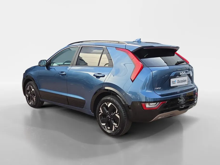 Kia Niro EV Edition Advanced 64.8 kWh Accu 100% | 1e Eigenaar | Dealer onderhouden | Cruise Control Adaptief | Stoelverwarming | Camera | Apple Carplay & Android Auto | Leder | Fabrieksgarantie t/m 28-3-2031 + 3x 1 jaar* | NAP