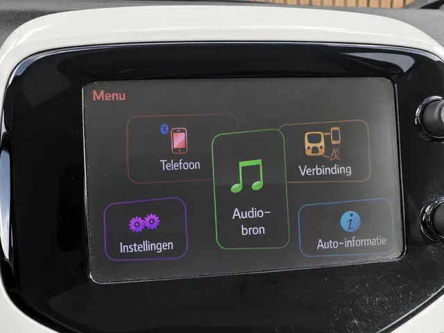 Toyota Aygo 1.0 VVT-i x-play | Automaat | Camera