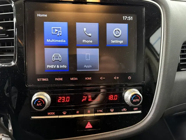 Mitsubishi Outlander 2.4 PHEV Pure+