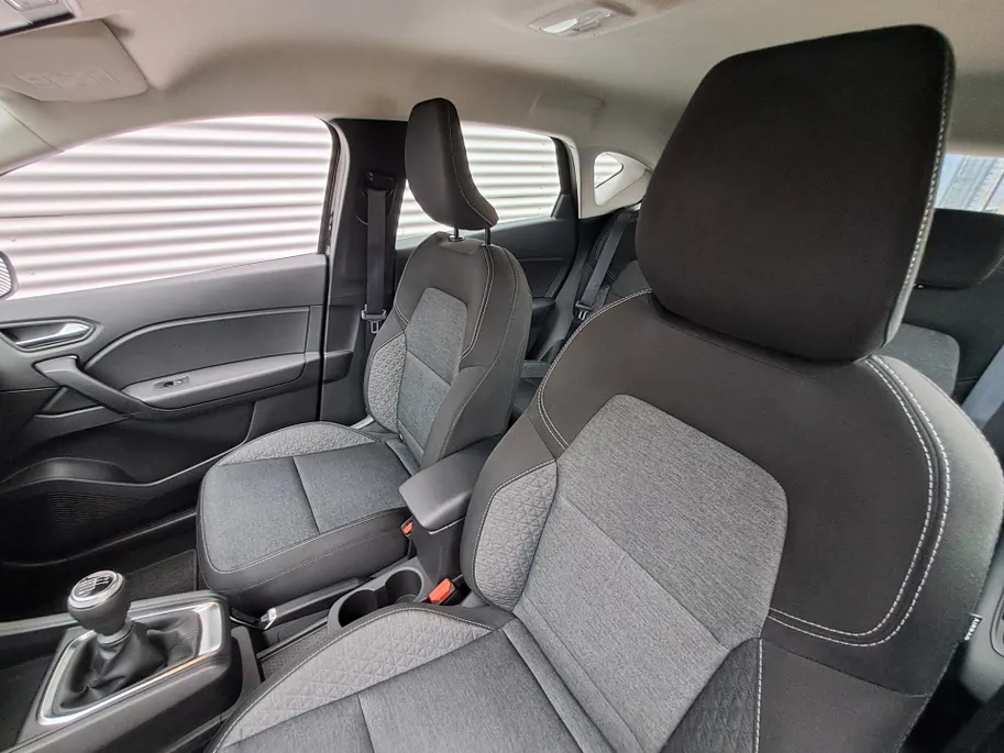 Renault Captur 1.0 TCe 90 Zen | Navigatie | Camera | Sensoren | Rijstrooksensor met correctie | Airco | Apple Carplay/Android Auto