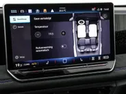 Volkswagen Tiguan R-Line 1.5 eHybrid 204 PK 6 versn. DSG · Voorstoelen verwarmbaar · Sfeerverlichting · All-season banden