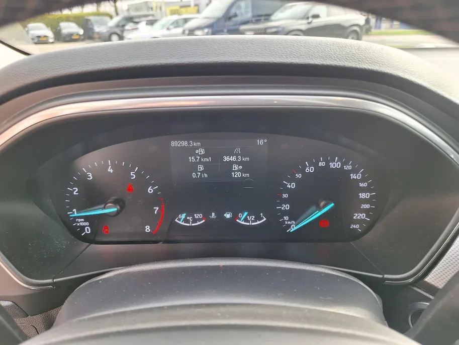 Ford Focus Wagon 1.0 EcoBoost Titanium Business