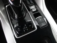 Mitsubishi Eclipse Cross 2.4 PHEV Executive | Trekhaak | 18' LM | 360 Camera | Navi | Cruise adapt. | Elek. stoelverstelling | Leer/Alcantara | Stuur-/stoelverwarming | LED |