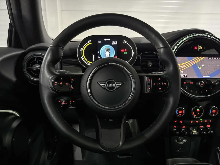 MINI Cooper 3-deurs Electric MINI Yours