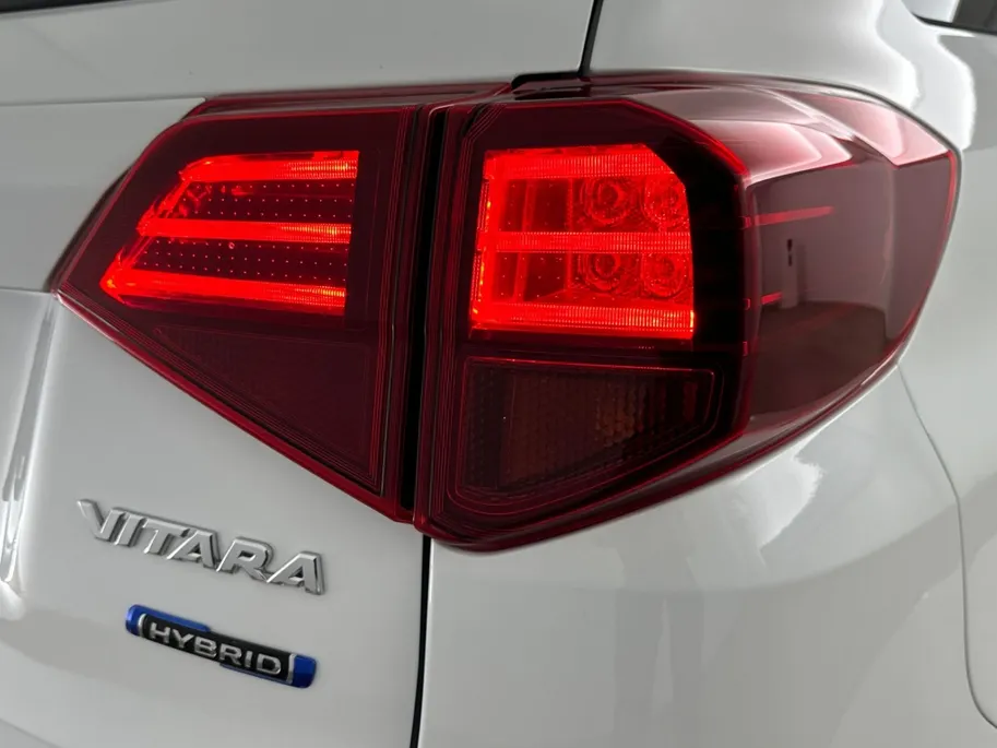 Suzuki Vitara 1.5 Hybrid Select Automaat | Apple Carplay/Android Auto | Adaptieve Cruise Control | Parkeercamera
