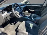 Volkswagen Passat Variant 1.4TSIeHybrid 160kW/218PK GTE Business · Panoramadak · Navigatie · Camera + Parkeersensoren · Apple/Android Car Play