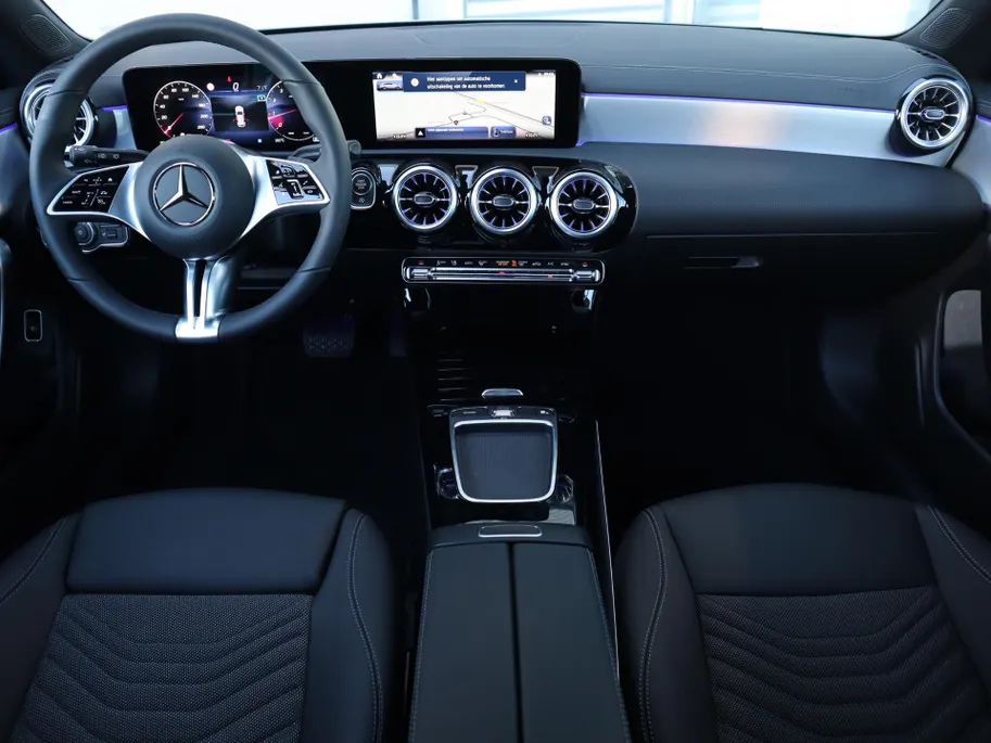 Mercedes-Benz CLA Shooting Brake 180 Star Edition Luxury Line