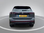Volkswagen Tiguan 1.5 eHybrid R-Line Edition Massagefunctie · Camera + Parkeersensoren