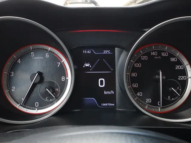 Suzuki Swift 1.2 Select Hybrid Adaptive Cruise | Carplay