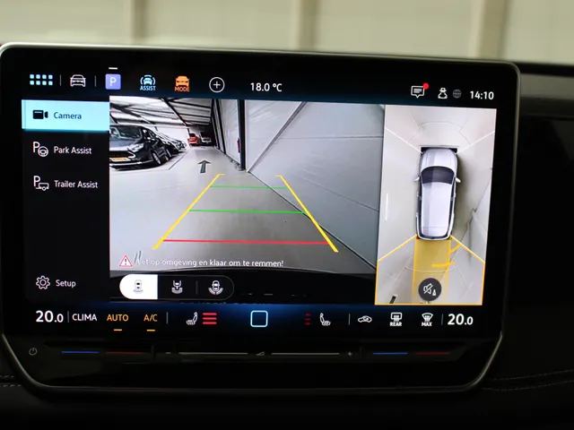 Volkswagen Tiguan 1.5 eTSI DSG Goal Edition Navigatie | Trekhaak | Matrix Led | Keyless Entry | Easy Open achterklep