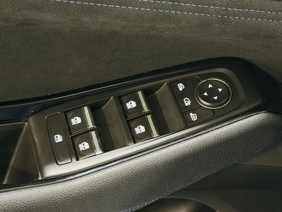 Renault Espace 200PK E-Tech Full Hybrid Esprit Alpine 7p. AT | Navi | Camera | Climate Control | Adaptive Cruise Control | Apple CarPlay/Android Auto | Digital Cockpit | Lichtmetalen Velgen | Licht & Regen Sensor |