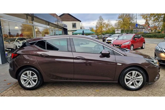 Opel Astra 1.4 150PK Turbo Business Executive Navi - Camera - Trekhaak