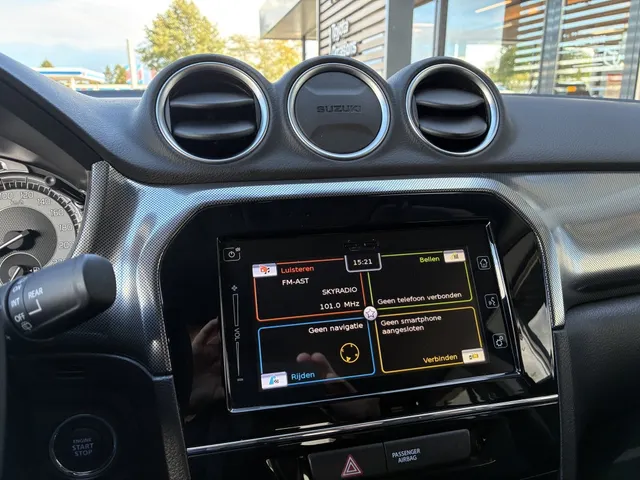 Suzuki Vitara 1.5 Hybrid Style Automaat