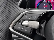 Škoda Kodiaq 1.5 TSI PHEV 204pk DSG Sportline Business · Panoramadak · Inklap. Trekhaak · Camera · Keyless · Matrix LED · Stuur- & Stoelverwarming · Garantie t/m 24-06-2030 of 100.000km