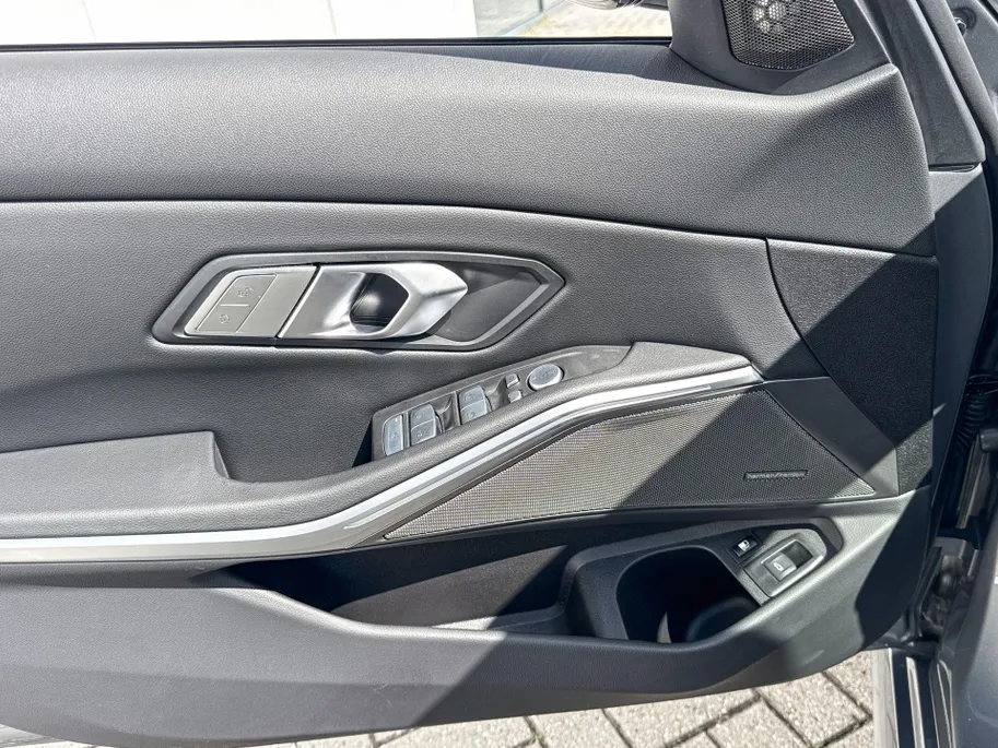 BMW 3 Serie Sedan 330e M Sport Edition