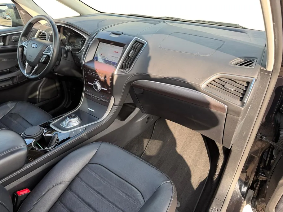 Ford Galaxy 2.5i HEV | Dealer onderhouden | Automaat | Pano dak | BLIS | 7 persoons | Lederen bekleding | Winter pack | Parkeersensoren voor en achter | Achteruitrijcamera | Cruise control | Apple carplay & Android auto | Privacy glas | Bovag garantie |