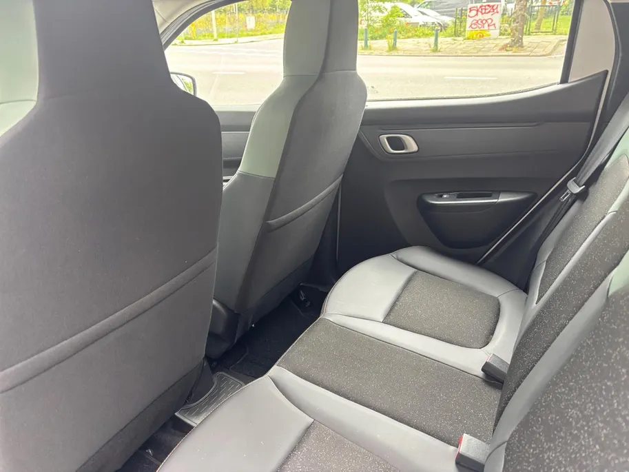 Dacia Spring Extreme 65 26.8 kWh AUTOMAAT NAVI AIRCO CAMERA APPLE CARPLAY ANDROID AUTO PAS 1600KM ZEER MOOIE AUTO GELIJK LEVERBAAR