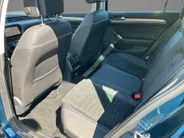 Volkswagen Passat Variant 1.4TSIeHybrid 160kW/218PK GTE Business · Panoramadak · Navigatie · Camera + Parkeersensoren · Apple/Android Car Play
